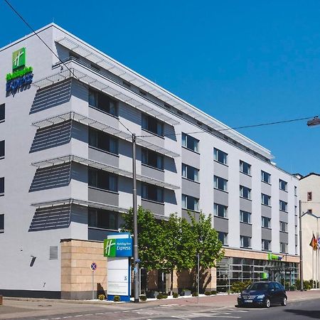 Holiday Inn Express Frankfurt Messe By Ihg Francoforte sul Meno Esterno foto